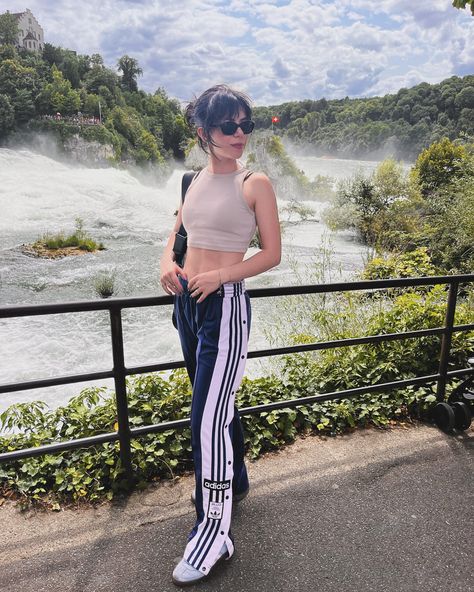 #sommer #summer #rheinfall���🇨🇭 #portraits #adidas #freitag #pepsiblue #adidasoriginals Adidas Girl, Adidas Originals, Adidas, On Instagram, Blue, Quick Saves, Instagram