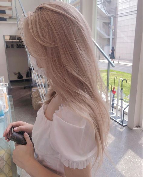 Blonde Hair Color Names, Milk Tea Blonde Hair Color Asian, Blonde Hair Color Korean, Milk Tea Blonde Hair, Pinkish Brown Hair Korean, Korean Hair Color Milk Tea Brown, Ash Pink Hair Korean, Blonde Hair Korean, Blond Rose