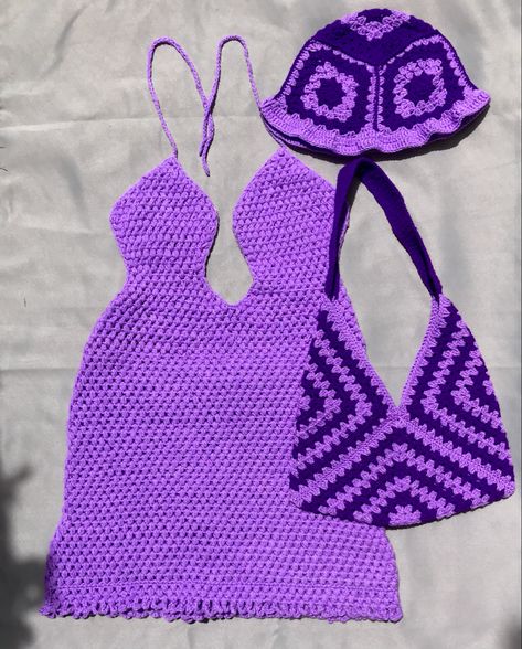 Puff stitch dress,granny square hat and bag made with 100% acrylic yarn Crochet Puff Dress, Puff Granny Square Crochet, Crochet Dress Square, Crochet Puff Sleeve Dress, Square Up Crochet Skirt, Square Hat, Granny Square Hat, Granny Square Purse, Stitch Dress