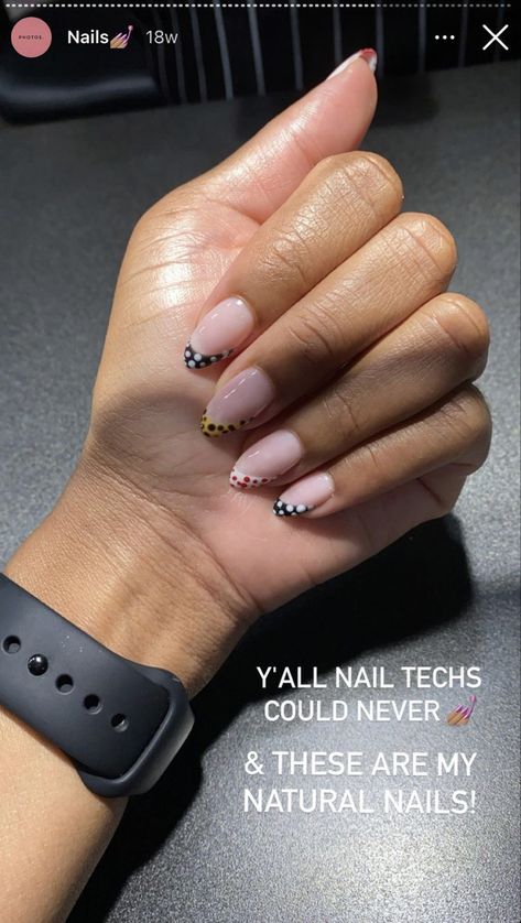 Dinner Nails Ideas, Mini Nails, Acrylic Nails Almond Shape, Natural Nails Manicure, Acrylic Toe Nails, Simple Gel Nails, Minimal Nails, Work Nails, Simple Acrylic Nails