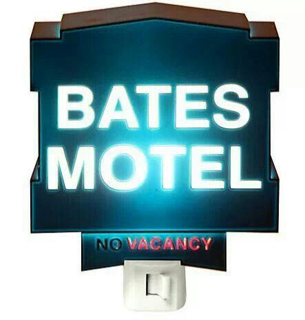 Bates Motel Plum Bathroom Ideas, Scary Halloween Props, Plum Bathroom, Halloween Props Scary, Bates Motel, Haunted Hotel, Halloween Prop, Halloween Props, Flip Clock