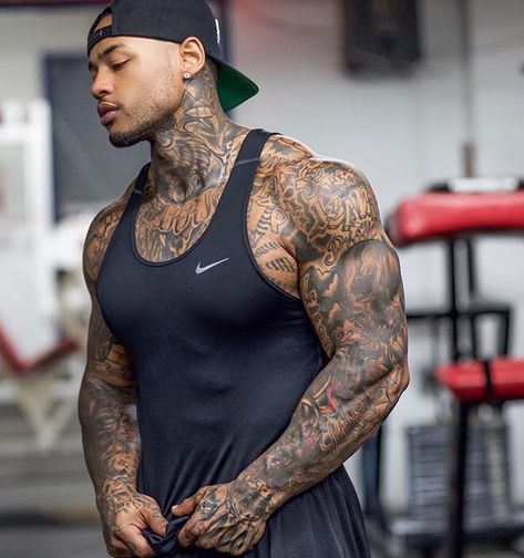 Shoulder Trap Tattoos For Men, Buff Men With Tattoos, Trap Tattoos Men Shoulder, Tattoo Shoulder Mens, Jeff Logan, Armpit Tattoo, Shoulder Tats, Skull Sleeve Tattoos, Tattoo Shoulder