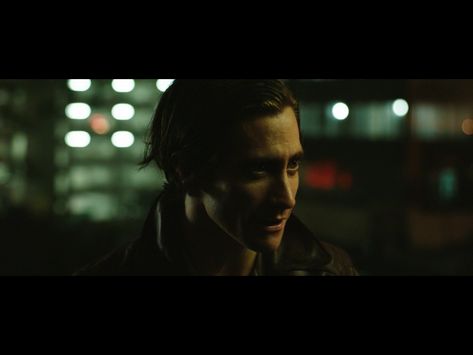 NIGHTCRAWLER cinematography by Robert Elswit Nightcrawler Cinematography, Anamorphic Cinematography, Moody Cinematography, Nightcrawler Movie, Lou Bloom, Bokeh Portrait, Scene Inspiration, Light Video, Filmmaking Cinematography