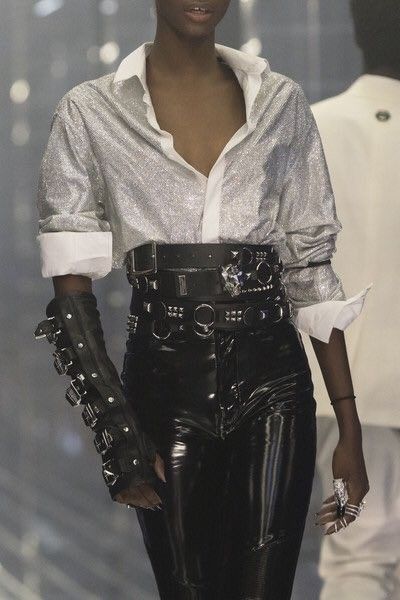 Mode Harajuku, Mode Editorials, Black Leather Pants, Mode Inspo, Philipp Plein, Fantasy Clothing, Fantasy Fashion, Character Outfits, Mode Inspiration