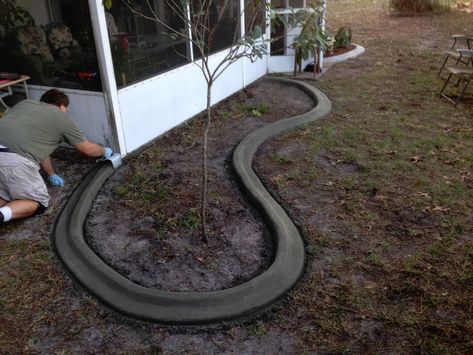 Landscape Boarders, Garden Walkways, Concrete Edging, Diy Garden Landscaping, Concrete Curbing, Landscape Curbing, Lawn Sprinklers, Landscape Edging, Concrete Driveways