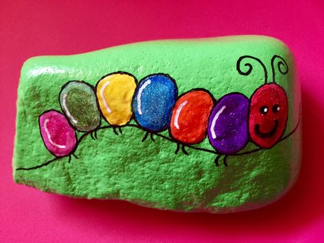 Rock painting ideas. Caterpillar. Kids. Caterpillar Rock Painting Ideas, Caterpillar Rock Painting, Doddle Art, Diwali Decorations At Home, Christmas Rock, Sticks And Stones, Rock Painting Patterns, Diwali Decorations, Rock Painting Designs