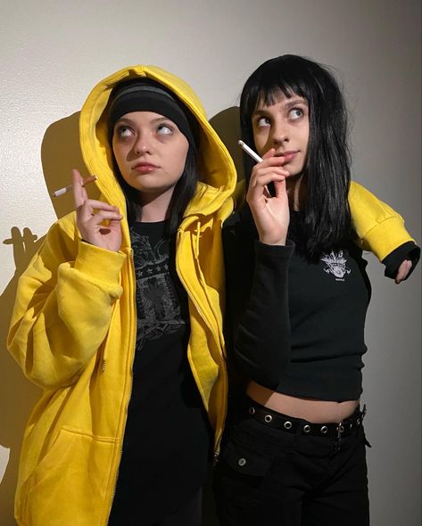 Braking Bad Halloween Costumes, Jesse And Jane Outfits, Breaking Bad Group Costume, Easy Last Min Couple Costumes, Jane Inspired Outfits Breaking Bad, Jane Breaking Bad Makeup Tutorial, Jane Halloween Costume Breaking Bad, Jane And Jesse Halloween Costume, Jessie Pinkman And Jane Costume