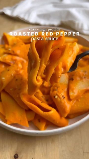 Healthy Recipes on Instagram: "roasted red pepper pasta sauce 🌶 a quick, easy, vegan sauce that has a fun lil secret ingredient…🫢 By @munchinwithmaddie_ about a month ago, i realized you can add silken tofu to literally any sauce or soup to make it extra creamy & add protein. you can find it at most grocery stores and it’s SO cheap! RECIPE (vegan, high protein, gluten free option*) -1 lb pasta *sub gluten free -12 oz drained roasted red peppers (from a jar) -olive oil -1 onion, diced -3 clov Silken Tofu Pasta Sauce, High Protein Pasta Sauce, High Protein Sauce, Tofu Pasta Sauce, Spinach Dishes, Roasted Red Pepper Pasta Sauce, Pepper Pasta Sauce, Red Pepper Pasta Sauce, High Protein Gluten Free