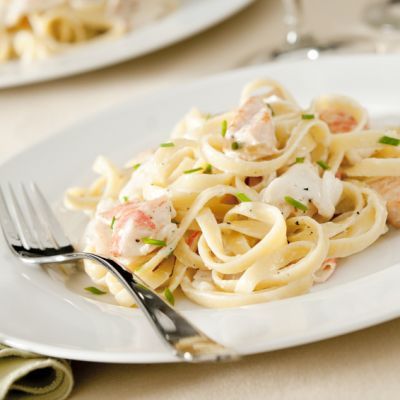 Shrimp Linguine Alfredo, Shrimp Linguini Alfredo, Linguine Alfredo, Shrimp Linguini, Tagliatelle Carbonara, Red Lobster Shrimp, Creamy Seafood, Shrimp Linguine, Lobster Dishes