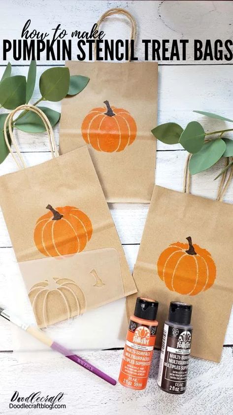 How to Stencil Pumpkin Treat Bags! Make the perfect Halloween or Autumn Goodie bags using a custom reusable stencil and Plaid Folk Art paint. These cute kraft bags are perfect for filling with treats for the perfect holiday handouts. This two part stencil is a great way to mass produce something that is adorable, inexpensive and makes everything a little more special! Pumpkin Treat Bags, Prek Halloween, Halloween Goodie Bags, Pumpkin Images, Pumpkin Treat, Kraft Bag, Pumpkin Stencil, Acrylic Craft Paint, Halloween Goodies