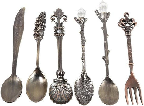 5 spoons in different pattern and 1 fork in a set made with the highest quality, food grade, non-plastic, dye free, utensils that makes mealtime exciting and safe. Vintage Dessert, Ice Cream Spoon, Vintage Spoons, Coffee Dessert, Vintage Dinnerware, Dish Rack Drying, Stainless Steel Flatware, Dessert Spoons, Coffee Spoon