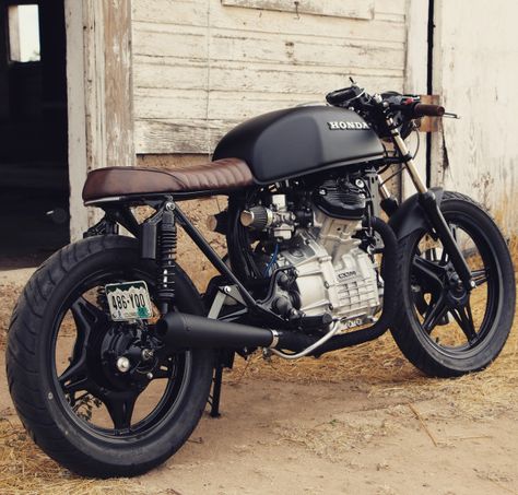 Honda CX500 Brat by Andrew Lake | BikeBrewers.com Cb 450 Cafe Racer, Estilo Cafe Racer, Cx500 Cafe Racer, Cb750 Cafe Racer, Cafe Racer Parts, Cb 450, Brat Bike, Cafe Racer Moto, Brat Cafe