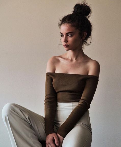 singer sabrina claudio Makeup Artist Quotes, Sabrina Claudio, Mode Boho, Artist Quotes, Foto Art, Mode Inspo, 인물 사진, Looks Style, Mode Inspiration