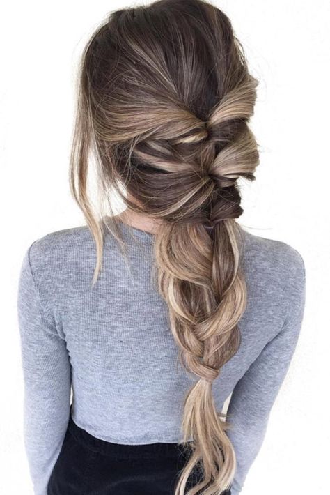 Everyday Easy Hairstyles for Spring Break ★ See more: http://lovehairstyles.com/easy-hairstyles-spring-break/ Holiday Hairstyles Easy, Fishtail Braid, Holiday Hairstyles, Easy Braids, Braided Hairstyles Easy, Hair Color Balayage, Braids For Long Hair, Everyday Hairstyles, Gorgeous Hair