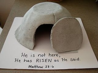 I will definitely be making one of these for this Lent!!! Resurrection Crafts For Preschoolers, Jesus Resurrection Craft, Resurrection Craft, Lent Kids, Resurrection Crafts, Christ Resurrection, Easter Handprint, Friday Activities, Easter Tomb