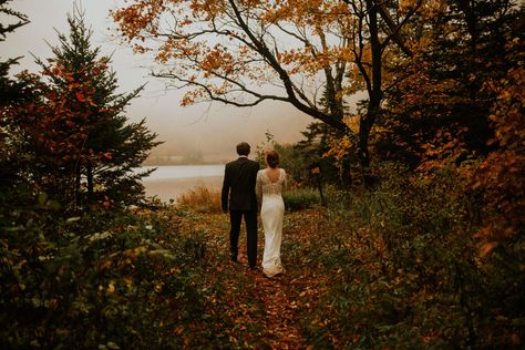 Fall Wedding Photography October, October Wedding Photos, Fall Elopement Photography, Fall Mountain Elopement, Casual Elopement, Trash Dress, Fall Wedding Pictures, Autumn Elopement, Fall Elopement