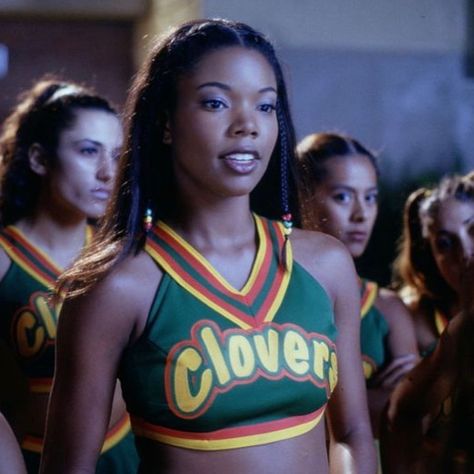 Clover Cheerleader Costume, Cheer Movies, Black Cheerleaders, Hot Halloween Outfits, Cheerleader Costume, Famous Black, Gabrielle Union, Halloween Costumes For Teens, Maquillaje Natural