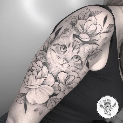 Cat & floral tattoo - blackwork, dot work Cat Portrait Tattoos, Cat Tattoos, Cat Tattoo Designs, Make Tattoo, Flowers Tattoo, B Tattoo, Floral Cat, Piercing Tattoo, Animal Tattoos