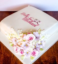 1st Birthday Cake Designs, Wedding Cakes One Tier, Best Birthday Cake Designs, Square Birthday Cake, Square Cake Design, Wedding Sheet Cakes, Wedding Cake Images, Single Tier Cake, Tiered Cakes Birthday