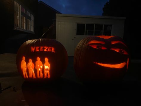 Weezer Pumpkin Carving, Grunge Pumpkin Carving, Weezer Pumpkin, Fnaf Pumpkin Carving, Roblox Pumpkin, Pumpkin Carving Aesthetic, Pumkin Carving, Roblox Image Ids, Carved Pumpkins