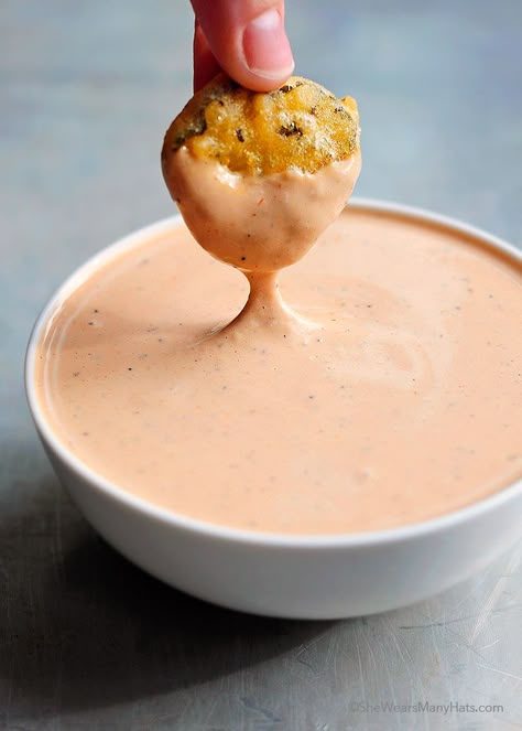 A good hostess knows that the best way to welcome guests is with a tray of appetizers matched with mouthwatering dipping sauces. We ... Creamy Hot Sauce Recipe, Dipping Sauce For Shrimp, Comeback Sauce Recipe, Sauce For Shrimp, Mayo Dipping Sauce, Siracha Sauce, Barbecue Sauces, Hot Sauce Recipe, Comeback Sauce