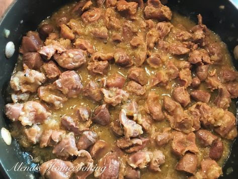 Pressure Cooking Chicken, Gizzards Recipe, Chicken Giblets, Chicken Gizzards, Braised Cabbage, Liver Recipes, Ways To Cook Chicken, Chicken Heart, Steamed Chicken