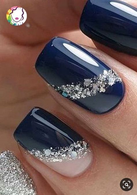 Fingernails Designs, Blue And Silver Nails, Fingernails Painted, Stylish Nails Designs, Her Nails, Fall Acrylic Nails, Winter Nail Designs, New Year's Nails, Simple Nail Designs