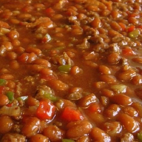 Baked Beans With Bell Pepper, Hobo Beans Recipe, Pork And Beans Recipe, Recipes With Banana Peppers, Canned Baked Beans, Bbq Beans, Beans Recipes, Pork N Beans, Baked Bean Recipes