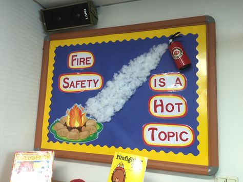 Fire safety bulletin board Fire Safety Bulletin Board, Safety Bulletin Board, Safety Town, Safety Preschool, Fire Prevention Month, Fire Safety Preschool, Fire Prevention Week, Soft Board, Infant Classroom