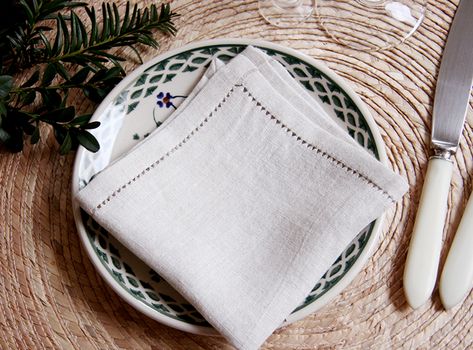 Quality Time With Family, Embroidery Napkins, Quilted Pot Holders, Handmade Napkins, Diy Napkins, Sewing Machine Reviews, Handmade Stocking, Sewing Essentials, Time With Family