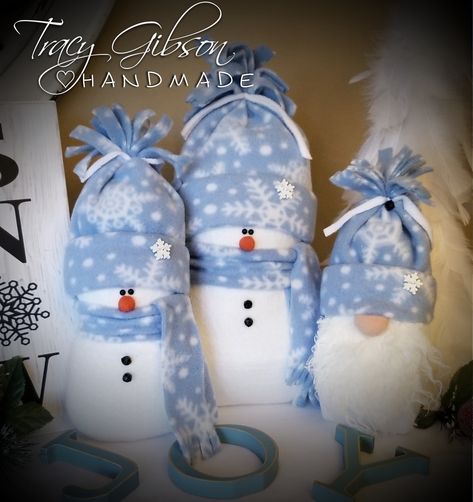 Blue Silver White Christmas, Snowflake Gnome, Snowman Crafts Diy, Christmas Gnomes, Snowman Crafts, Blue Snowflakes, Amazing Ideas, Silver Christmas, Country Christmas