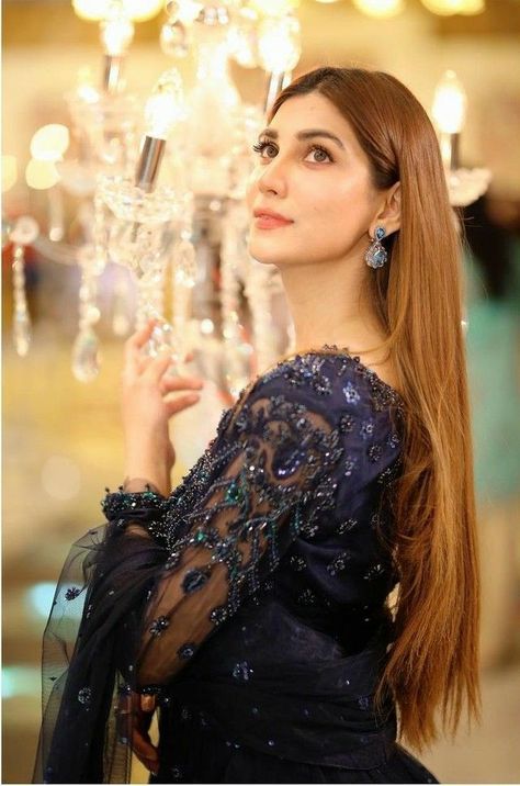 Nazish Jahangir, Aesthetic Captions, Pakistani Actress, Pretty Wallpapers Backgrounds, Celebrity Crush, Asian Beauty, Most Beautiful, Hair Color, Prom Dresses