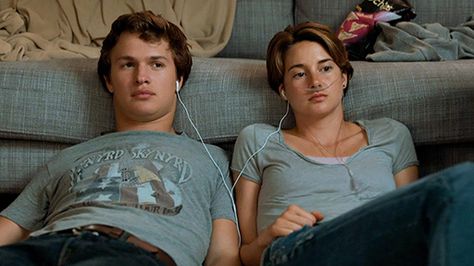 The Fault in Our Stars Maze Runner Maze, Teen Romance Movies, Fault In The Stars, The Fault In Our Stars Quotes, Best Teen Movies, Ansel Elgort, Vampire Movies, A Cinderella Story, Kellin Quinn