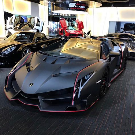 Lamborghini Veneno Roadster finished in exposed satin carbon fiber w/ Rosso accents  Photo taken by: @fabutaha on Instagram Lambo Veneno, Lamborghini Roadster, Lamborghini Veneno Roadster, Veneno Roadster, Lamborghini Wallpaper, Carbon Fiber Wallet, Hyper Cars, Bat Cave, Lamborghini Veneno