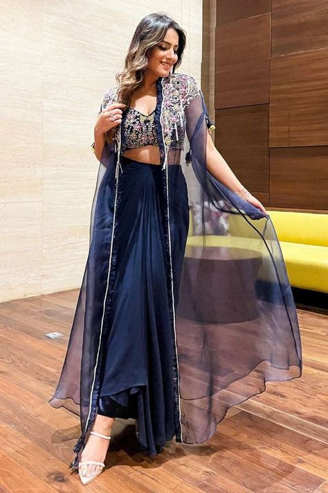 Dresses For Diwali, Function Dresses, Trendy Outfits Indian, Lehenga Designs Simple, Traditional Indian Dress, Desi Fashion Casual, Casual Indian Fashion, Fancy Dresses Long, Traditional Indian Outfits