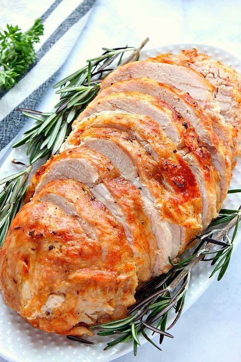 Perfect Turkey Recipe, Turkey Breast Recipes, Boneless Turkey Breast, Turkey Breast Crockpot, Turkey Tenderloin, Crockpot Turkey, Turkey Breast Recipe, Turkey Recipes Thanksgiving, Gravy Recipe