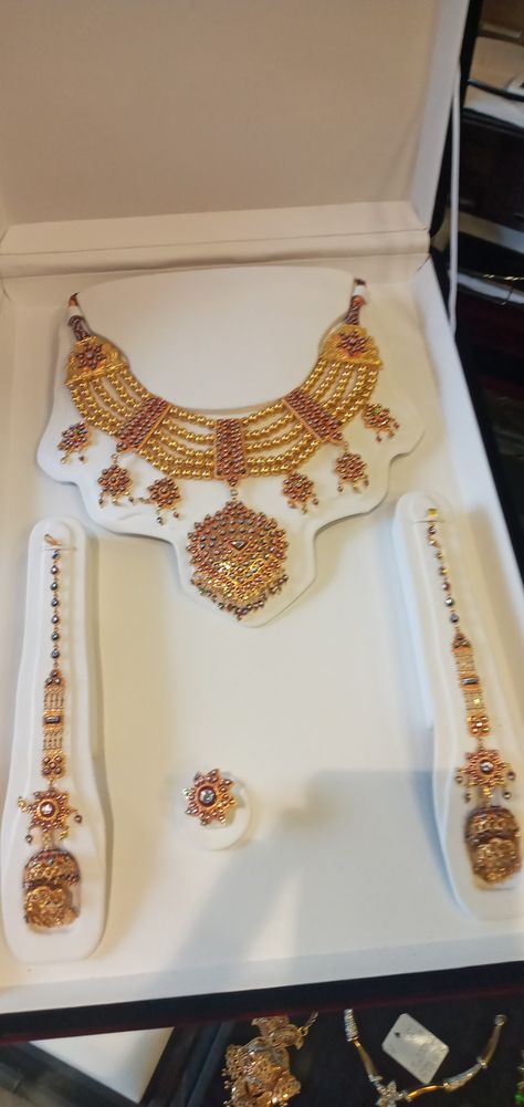 Rajputi Set Design Gold, Rajputi Bangdi Design In Gold, Rajputi Jewellery Bajuband, Sindhi Jewellery, Rajputi Aad Set, Sindhi Duhri Designs, Hathful Designs Gold Rajputi, Traditional Bridal Jewelry, Rajputi Jewellery