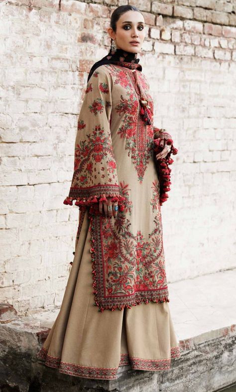 Hussain Rehar, Pakistani Winter Dresses, Desi Fashion Casual, Desi Clothes, Pakistani Wedding Dresses, Asian Outfits, Desi Fashion, Pakistani Outfits, Fabric Stores Online