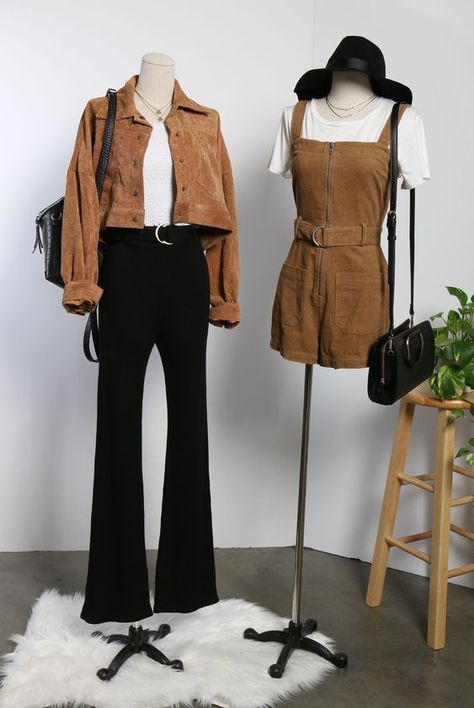 How to Style Corduroy for Basic Outfit Essentials Corduroy Outfits, Corduroy Jacket Outfit, Cropped Jacket Outfit, Corduroy Fashion, Jacket Corduroy, Corduroy Top, Outfit Essentials, Rachel Green, Cooler Look