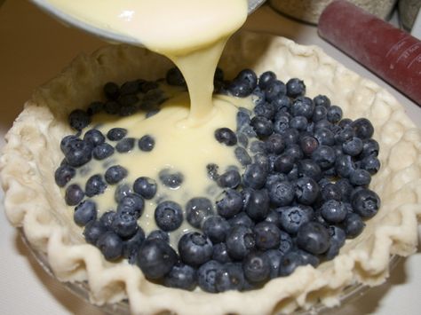 Blueberry Cream Pie Recipe, Blueberry Cream Pie, Crustless Pie, Blueberries And Cream, Blueberry Cream Pies, Yummy Pies, Cream Pie Filling, Summer Pie, Cream Pies