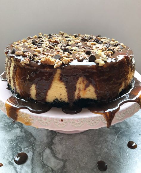 Gluten Free Holiday Baking, Gluten Free Cheesecake Recipes, Turtle Cheesecake Recipes, Turtle Cheesecake, Bowl Ideas, Gluten Free Holiday, Gluten Free Thanksgiving, Gluten Free Cheesecake, Dairy Free Dinner