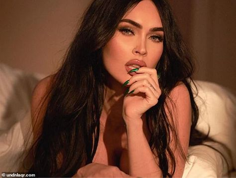 Megan Fox Wallpaper, Megan Fox Style, Fox Nails, Megan Denise Fox, Jimmy Kimmel, Megan Fox, Twin Flame, الرسومات اللطيفة, Pretty Woman