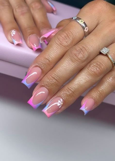 Short Acrylic Birthday Nails, Cute Baddie Nails Acrylic, Acrylic Junk Nails, Bb Nails, Acrylic Nails Coffin Ombre, Baddie Nails Acrylic, Unusual Nail Designs, Italy Nails, Ruby Nails