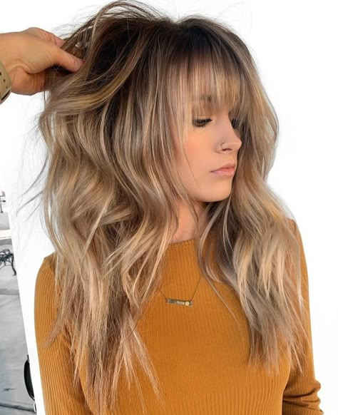 Golden Bronde Razored Shag for Long Hair Long Shag Hairstyles, Long Shag Haircut, Shaggy Hair, Shaggy Haircuts, Shag Hairstyles, Winter Hair Color, Shag Haircut, Winter Hairstyles, Grunge Hair