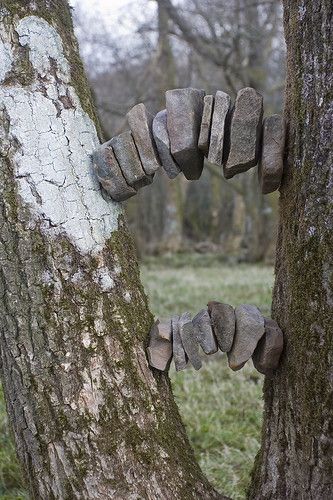 Wood Trails Ideas, Landart Ideas, Ephemeral Art, Piscina Natural, Earth Art, Garden Art Crafts, Forest Art, Garden Art Sculptures, Art Garden