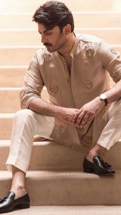 Want to purchase this Kurti For Men Wedding, Fawad Khan Kurta Pajama, Fawad Khan Kurta, Sufi Night Outfit For Men, Mens Traditional Wear Indian Wedding, Pakistani Groom Wear, Kurta Ideas Men, India Fashion Men, Indian Wedding Suits Men