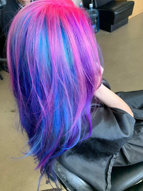 Purple With Pink Hair, Iro Iro Hair Dye, Blue And Pink Hair Curly, Hair Dye Ideas Streaks, Pretty Hair Dye Colors, Vivid Hair Color Short Bobs, Blue And Pink Hair Color, Pink And Blue Hair Dye Ideas, Pink Hair With Blue Streaks