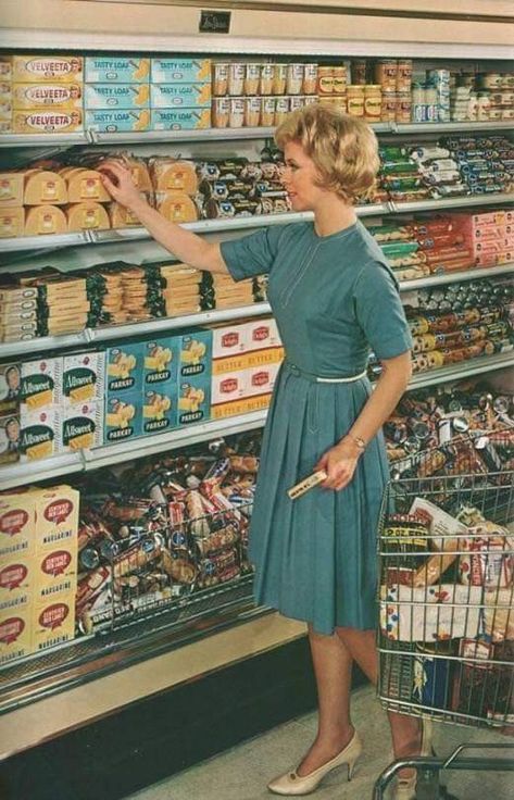 1950 Housewife Aesthetic, 70s Housewife Aesthetic, 1960s Housewife Aesthetic, 1960 Housewife, 50s Suburbia, 70s Housewife, 1960s Housewife, 1950s Life, 50s Aesthetic