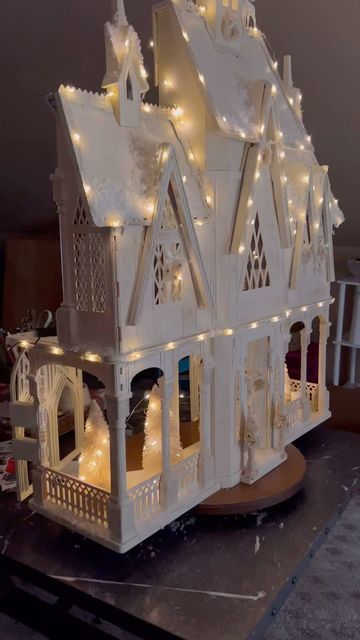 Frozen Dollhouse, Gingerbread Castle, Dollhouse Makeover, Frozen Castle, Frozen Dolls, Christmas Houses, Winter Cottage, Christmas Village Display, Putz Houses