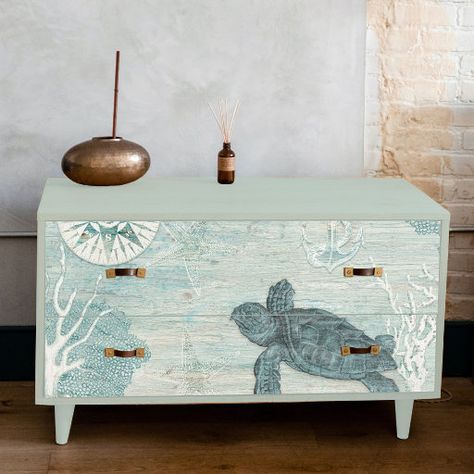 Beachy Furniture, Wood Decoupage, Dresser Ideas, Painted Driftwood, Driftwood Art Diy, Beachy Room, Painted Bedroom Furniture, Decoupage Tissue Paper, Furniture Appliques